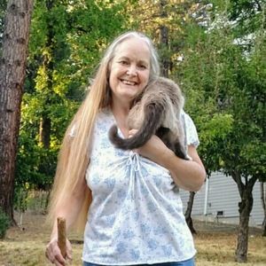 Meet your Posher, Sandra